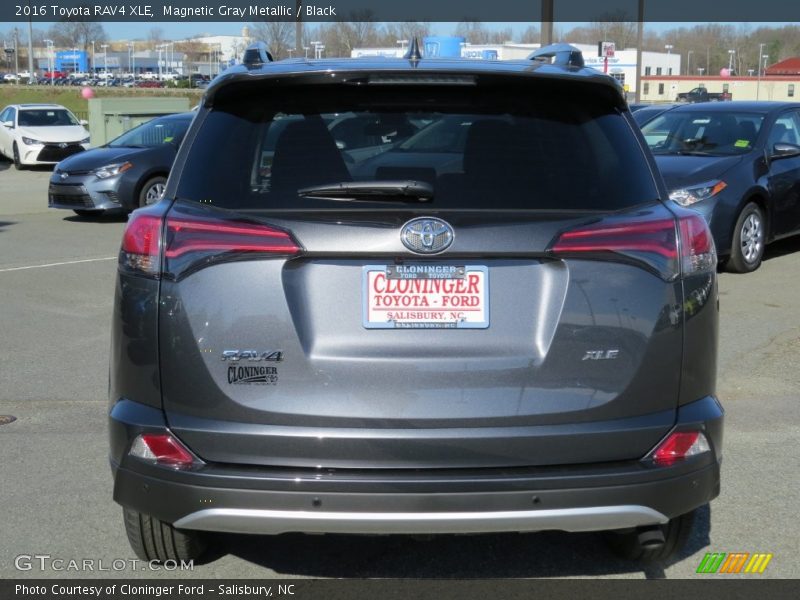 Magnetic Gray Metallic / Black 2016 Toyota RAV4 XLE