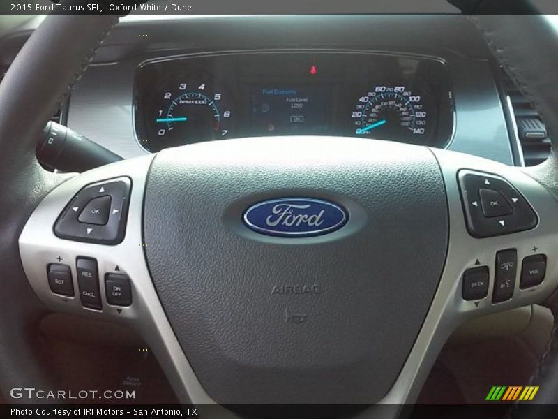 Oxford White / Dune 2015 Ford Taurus SEL
