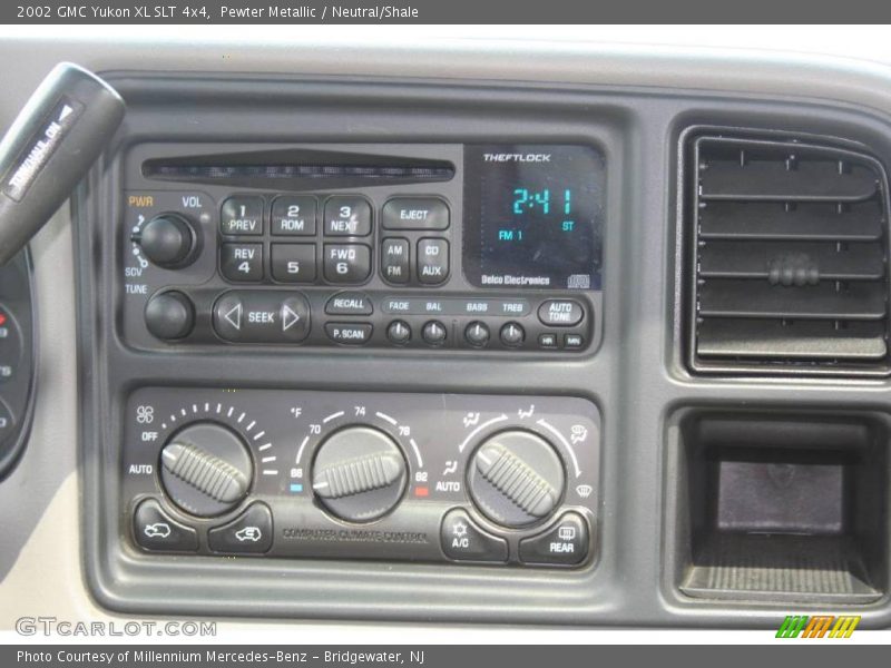 Pewter Metallic / Neutral/Shale 2002 GMC Yukon XL SLT 4x4