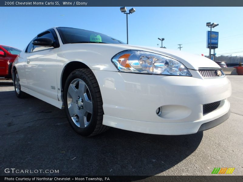 White / Ebony 2006 Chevrolet Monte Carlo SS