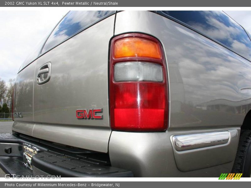 Pewter Metallic / Neutral/Shale 2002 GMC Yukon XL SLT 4x4