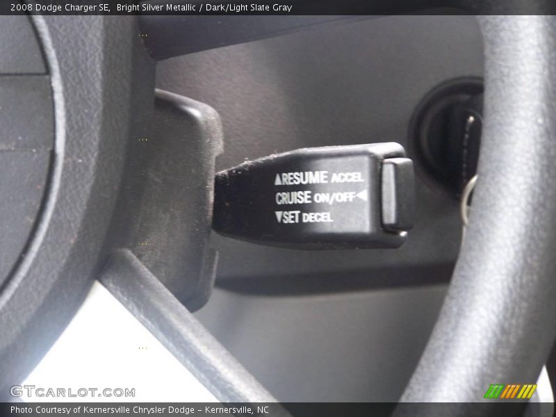Bright Silver Metallic / Dark/Light Slate Gray 2008 Dodge Charger SE