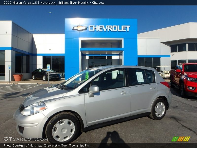 Brilliant Silver Metallic / Charcoal 2010 Nissan Versa 1.8 S Hatchback