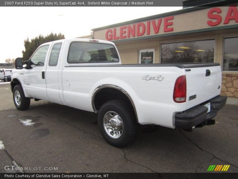 Oxford White Clearcoat / Medium Flint 2007 Ford F250 Super Duty XL SuperCab 4x4