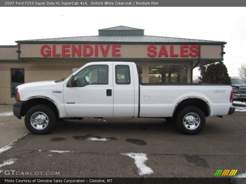 Oxford White Clearcoat / Medium Flint 2007 Ford F250 Super Duty XL SuperCab 4x4