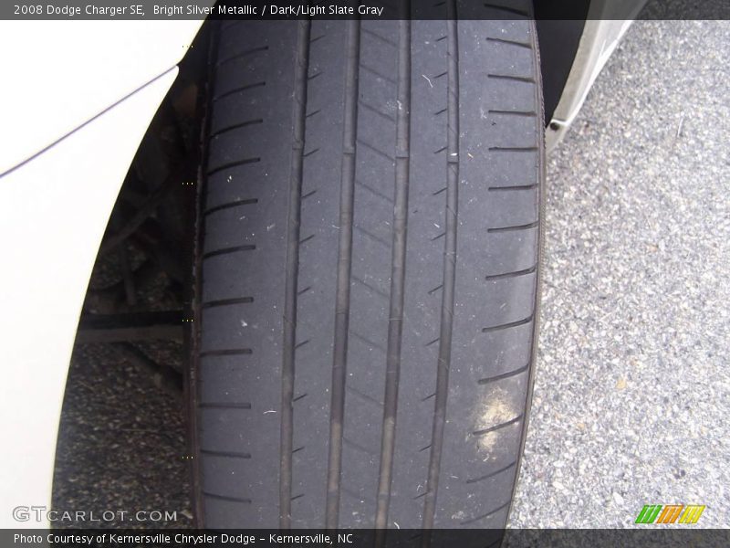 Bright Silver Metallic / Dark/Light Slate Gray 2008 Dodge Charger SE
