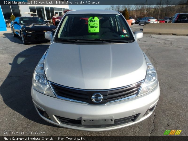 Brilliant Silver Metallic / Charcoal 2010 Nissan Versa 1.8 S Hatchback