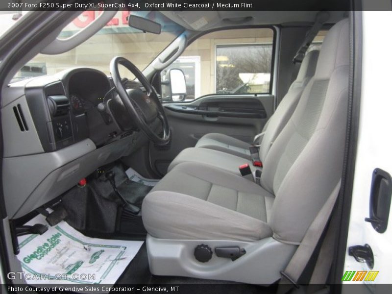 Oxford White Clearcoat / Medium Flint 2007 Ford F250 Super Duty XL SuperCab 4x4