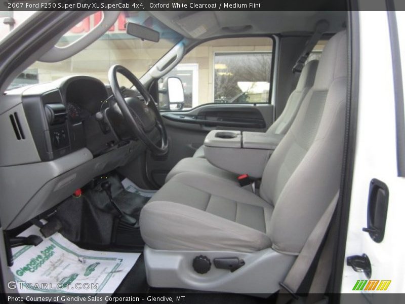 Oxford White Clearcoat / Medium Flint 2007 Ford F250 Super Duty XL SuperCab 4x4
