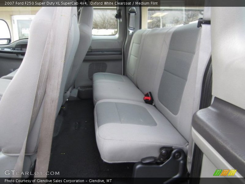 Oxford White Clearcoat / Medium Flint 2007 Ford F250 Super Duty XL SuperCab 4x4