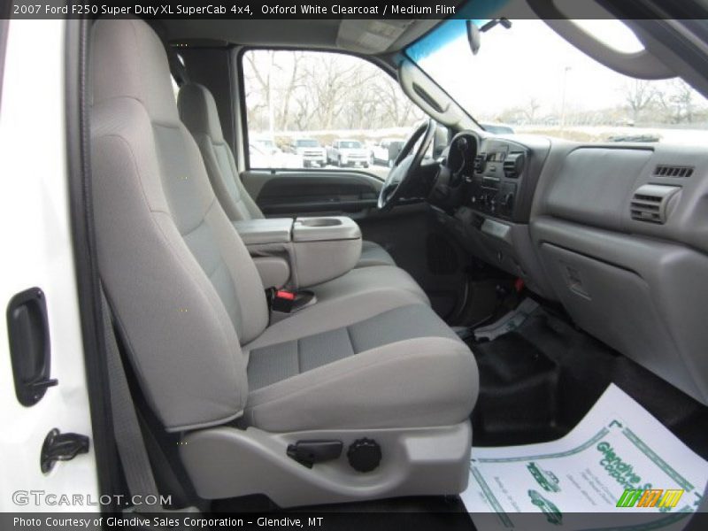 Oxford White Clearcoat / Medium Flint 2007 Ford F250 Super Duty XL SuperCab 4x4