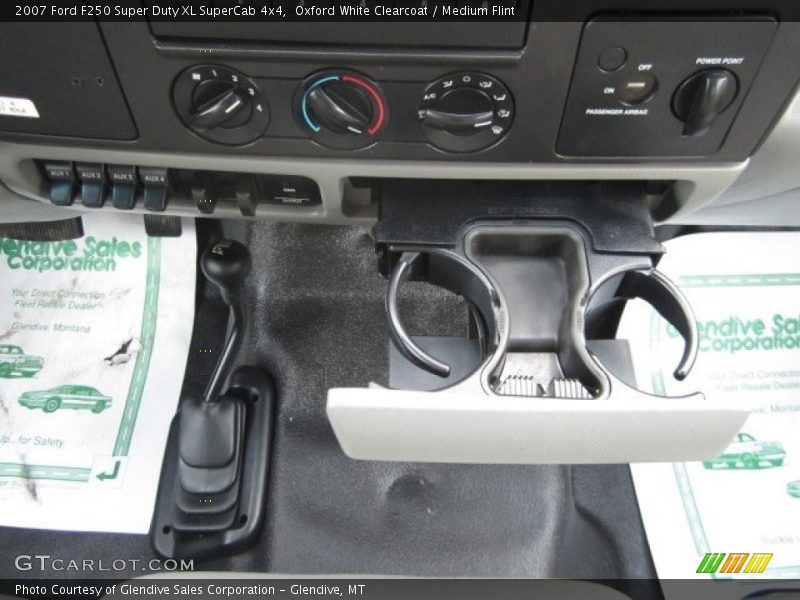 Oxford White Clearcoat / Medium Flint 2007 Ford F250 Super Duty XL SuperCab 4x4