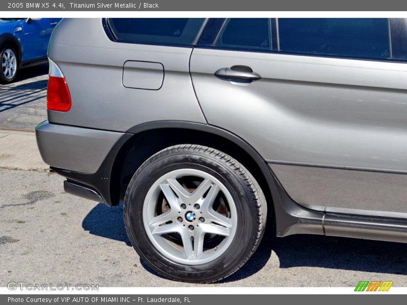 Titanium Silver Metallic / Black 2005 BMW X5 4.4i