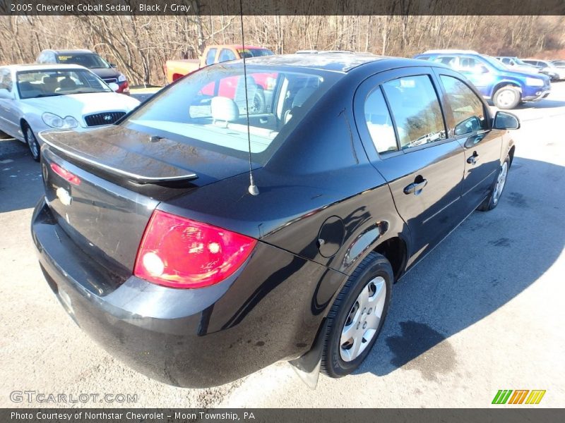 Black / Gray 2005 Chevrolet Cobalt Sedan
