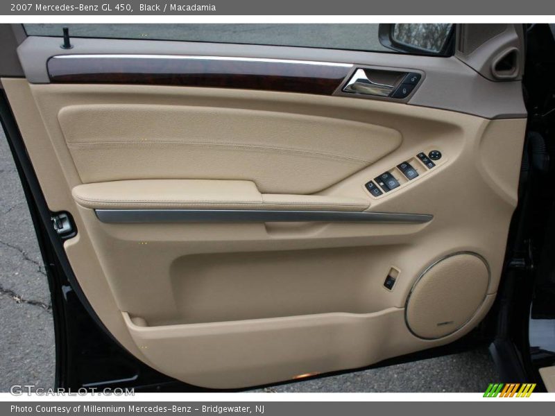 Black / Macadamia 2007 Mercedes-Benz GL 450
