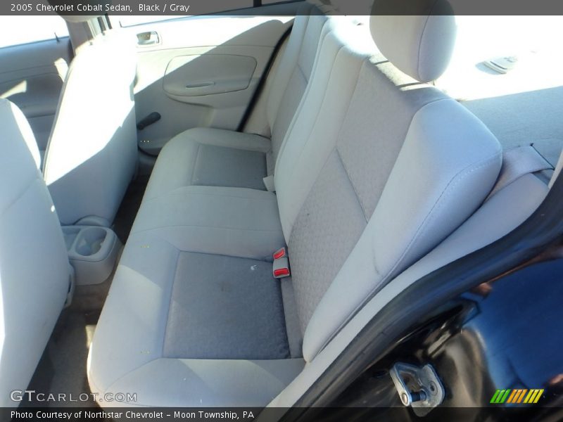 Black / Gray 2005 Chevrolet Cobalt Sedan