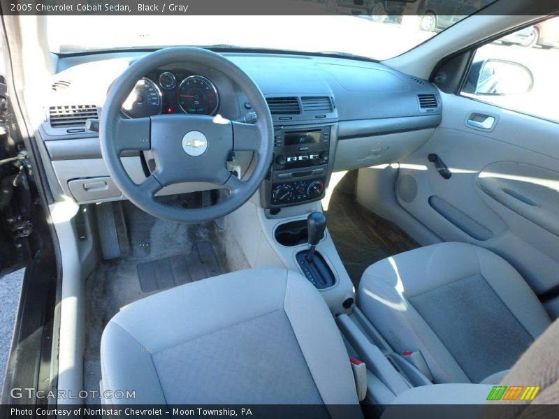 Black / Gray 2005 Chevrolet Cobalt Sedan