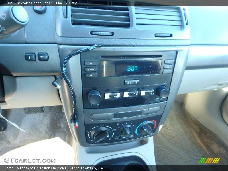 Black / Gray 2005 Chevrolet Cobalt Sedan