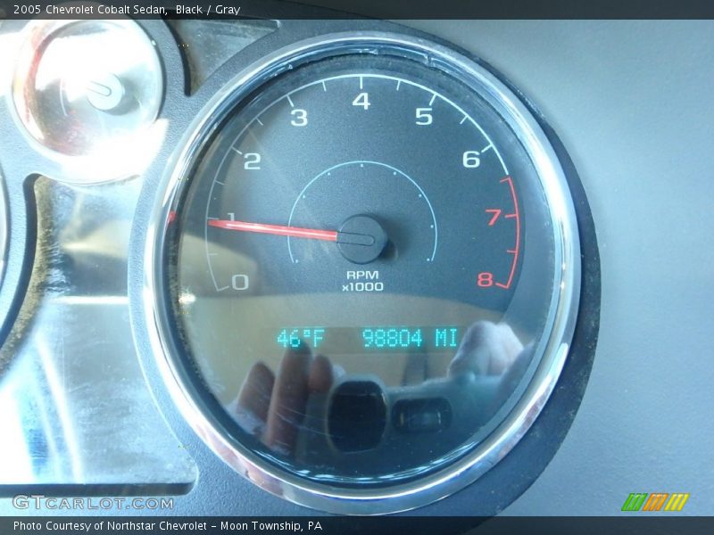 Black / Gray 2005 Chevrolet Cobalt Sedan