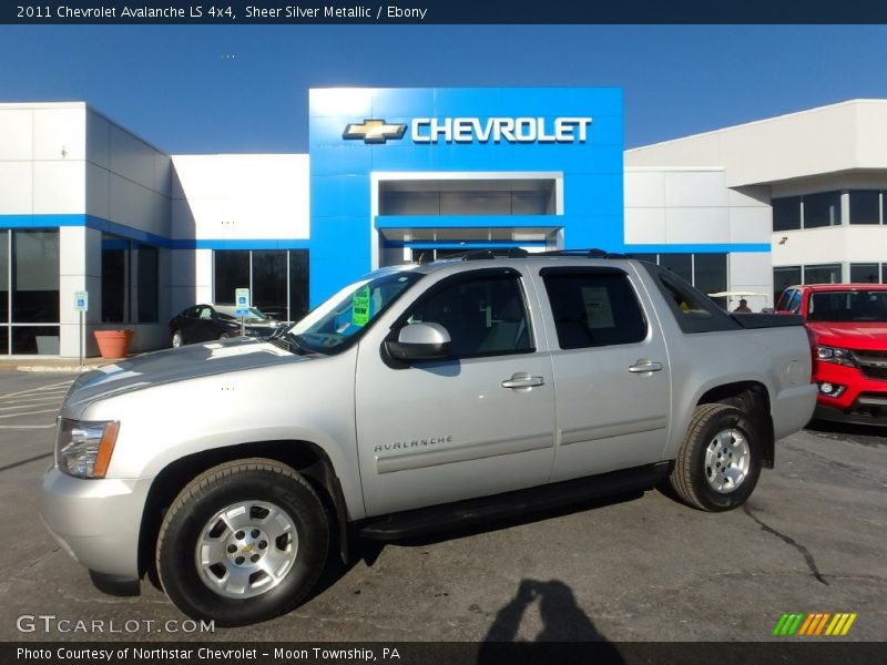 Sheer Silver Metallic / Ebony 2011 Chevrolet Avalanche LS 4x4