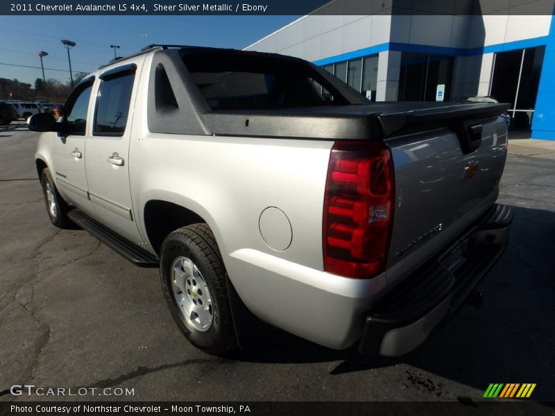 Sheer Silver Metallic / Ebony 2011 Chevrolet Avalanche LS 4x4