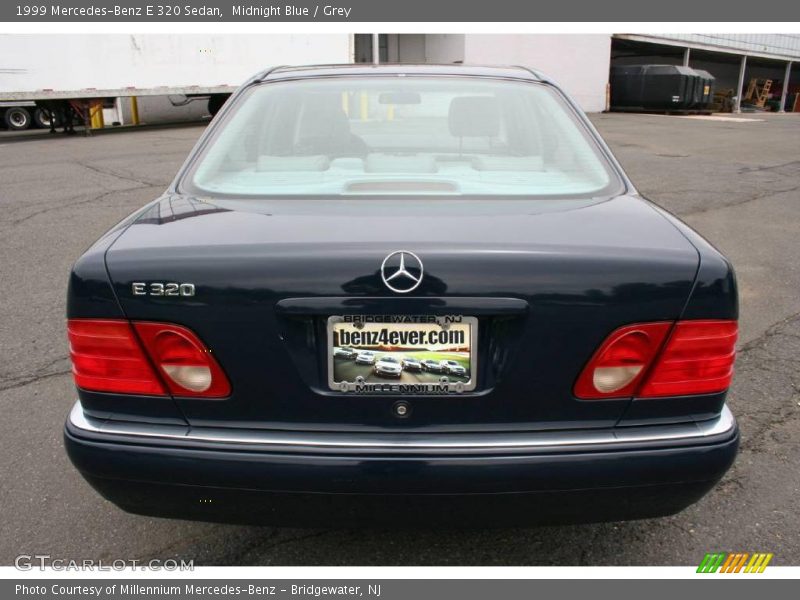 Midnight Blue / Grey 1999 Mercedes-Benz E 320 Sedan