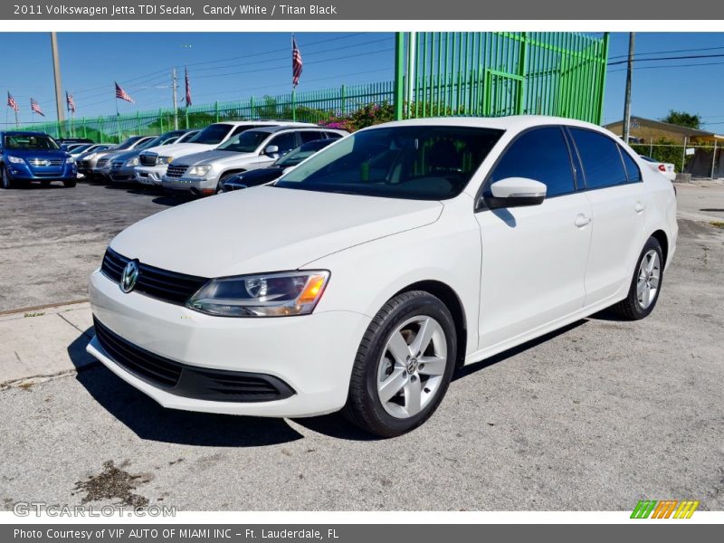 Candy White / Titan Black 2011 Volkswagen Jetta TDI Sedan