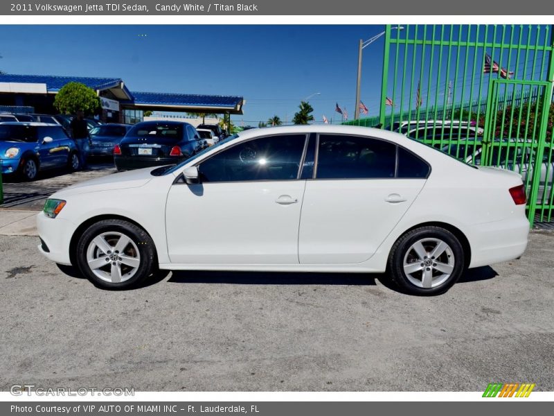 Candy White / Titan Black 2011 Volkswagen Jetta TDI Sedan