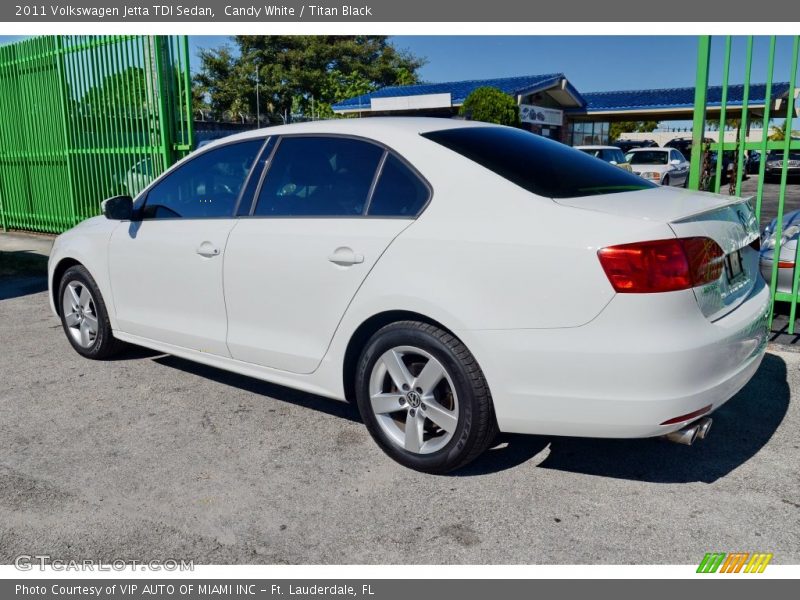 Candy White / Titan Black 2011 Volkswagen Jetta TDI Sedan