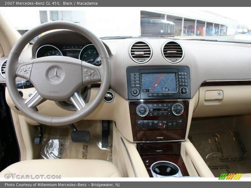 Black / Macadamia 2007 Mercedes-Benz GL 450