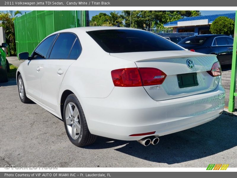 Candy White / Titan Black 2011 Volkswagen Jetta TDI Sedan