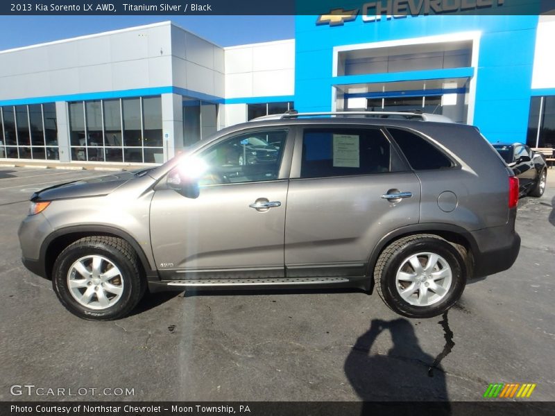 Titanium Silver / Black 2013 Kia Sorento LX AWD