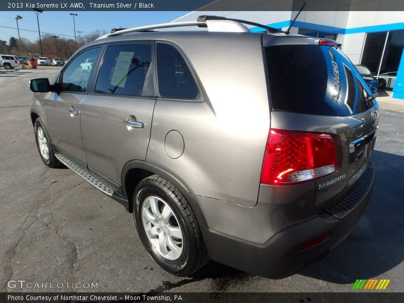 Titanium Silver / Black 2013 Kia Sorento LX AWD