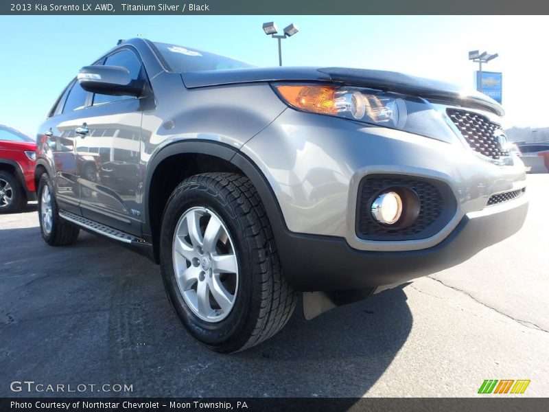 Titanium Silver / Black 2013 Kia Sorento LX AWD