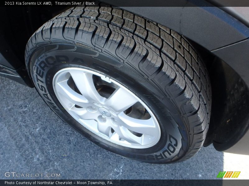 Titanium Silver / Black 2013 Kia Sorento LX AWD