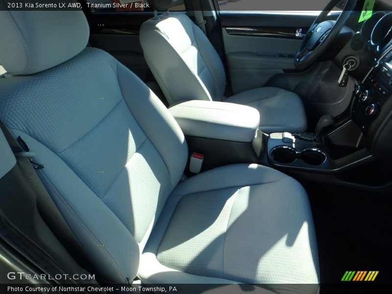 Titanium Silver / Black 2013 Kia Sorento LX AWD
