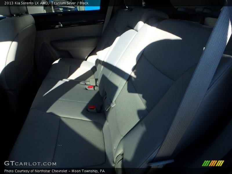 Titanium Silver / Black 2013 Kia Sorento LX AWD