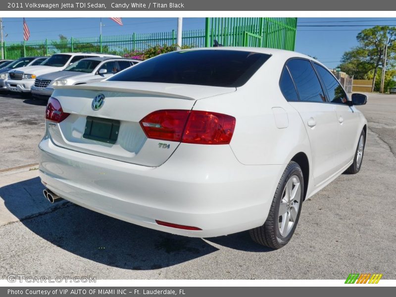 Candy White / Titan Black 2011 Volkswagen Jetta TDI Sedan