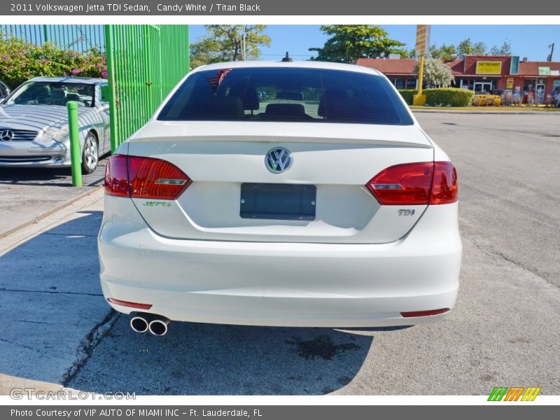 Candy White / Titan Black 2011 Volkswagen Jetta TDI Sedan