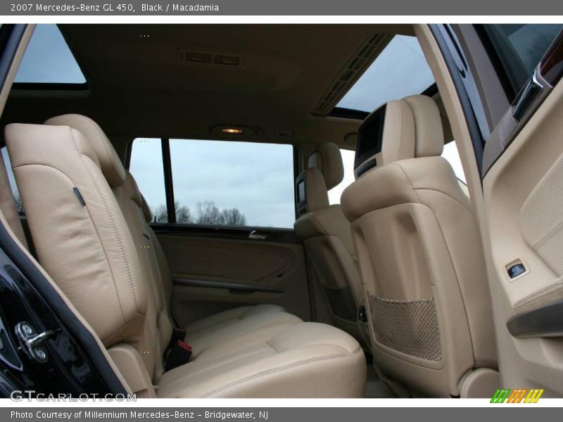 Black / Macadamia 2007 Mercedes-Benz GL 450