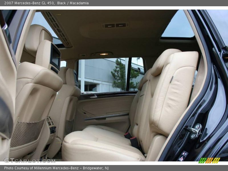 Black / Macadamia 2007 Mercedes-Benz GL 450