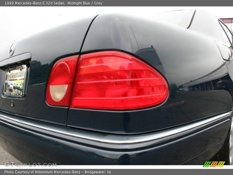 Midnight Blue / Grey 1999 Mercedes-Benz E 320 Sedan