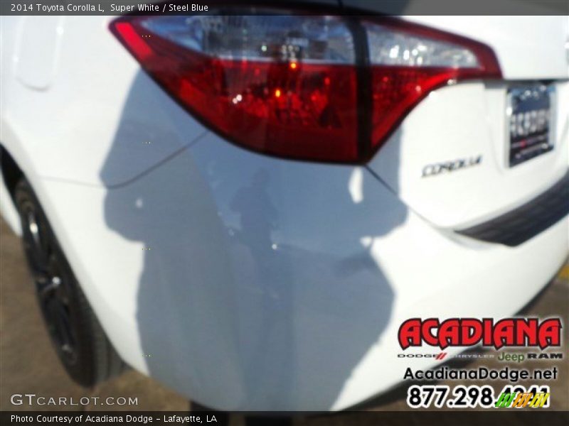 Super White / Steel Blue 2014 Toyota Corolla L