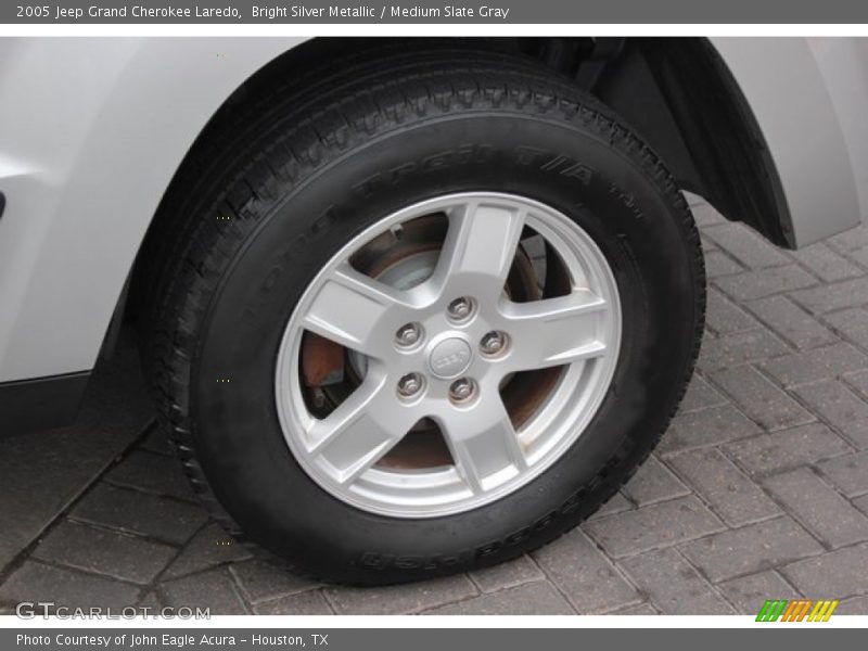 Bright Silver Metallic / Medium Slate Gray 2005 Jeep Grand Cherokee Laredo