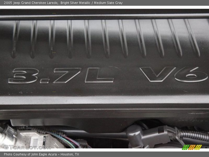 Bright Silver Metallic / Medium Slate Gray 2005 Jeep Grand Cherokee Laredo