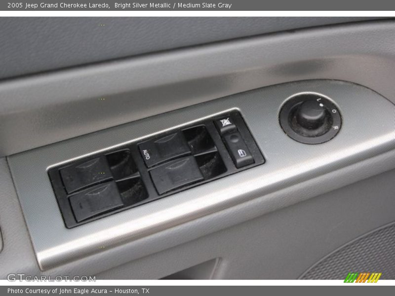 Bright Silver Metallic / Medium Slate Gray 2005 Jeep Grand Cherokee Laredo