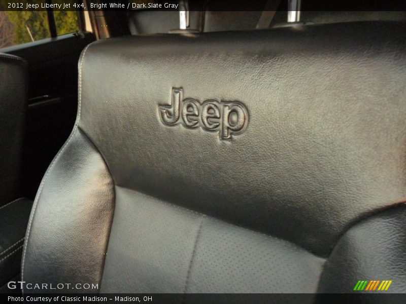 Bright White / Dark Slate Gray 2012 Jeep Liberty Jet 4x4