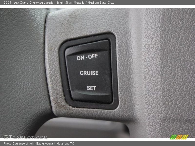 Bright Silver Metallic / Medium Slate Gray 2005 Jeep Grand Cherokee Laredo