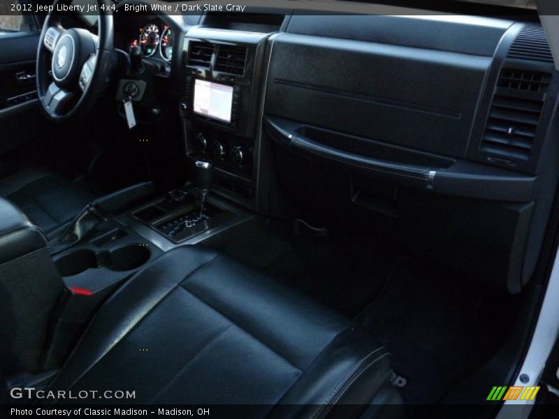 Bright White / Dark Slate Gray 2012 Jeep Liberty Jet 4x4