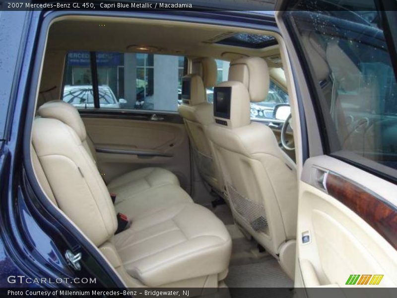 Capri Blue Metallic / Macadamia 2007 Mercedes-Benz GL 450